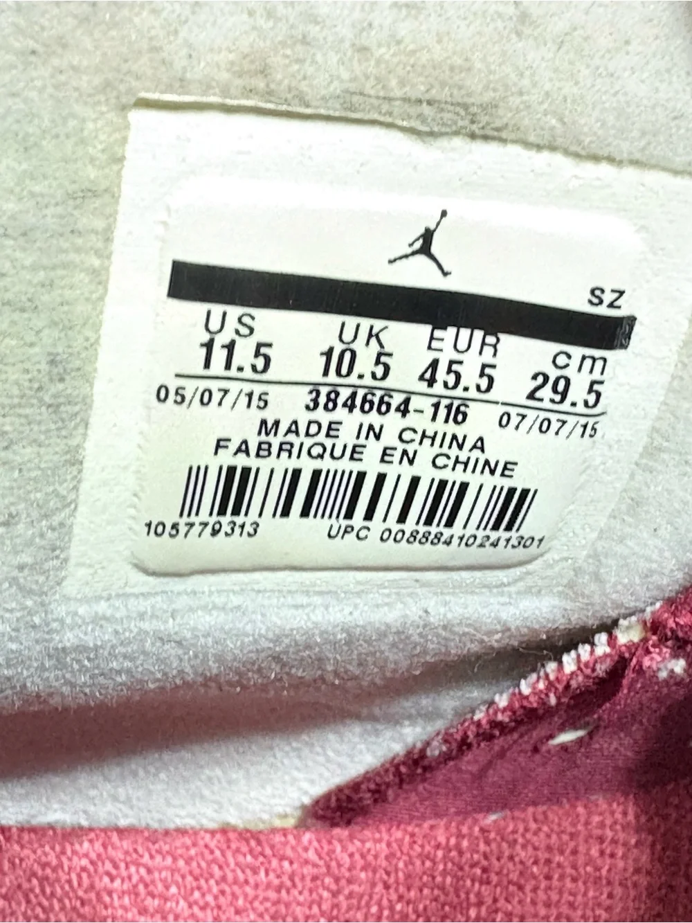 Air Jordan 6 Retro 2015 Maroon Sneakers